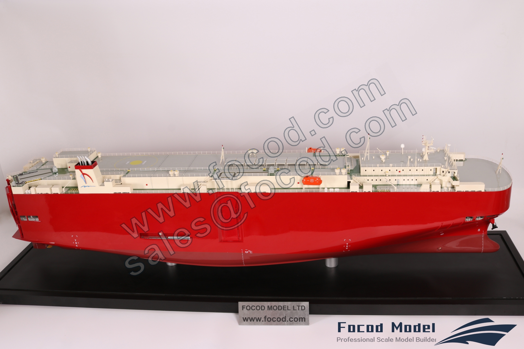 custom made model of 180米车辆运输船（滚装船）